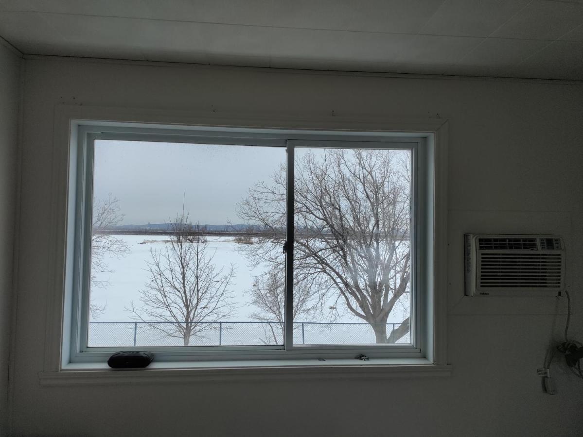 Motel Sainte Catherine ภายนอก รูปภาพ