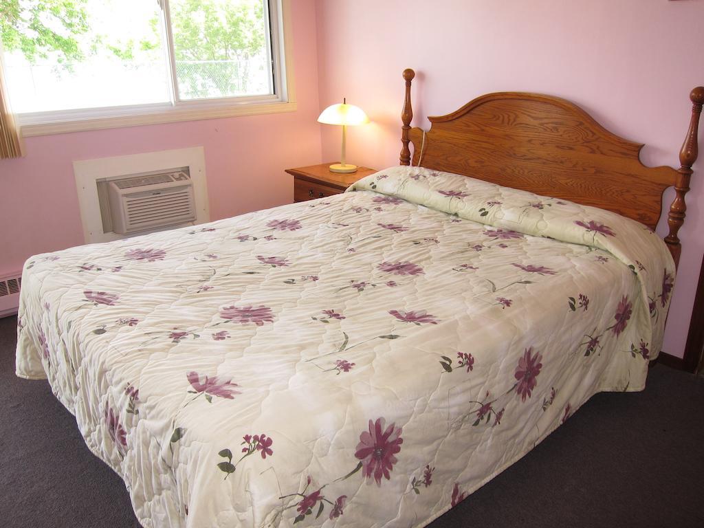 Motel Sainte Catherine ภายนอก รูปภาพ
